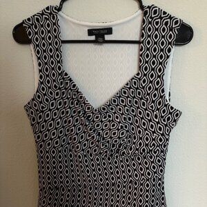 White House Black women's lined tank top